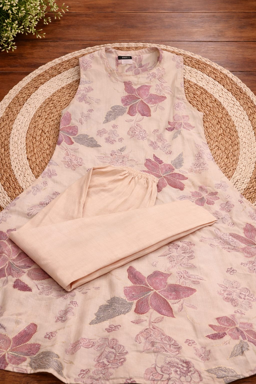 A-Vatican Kurti set